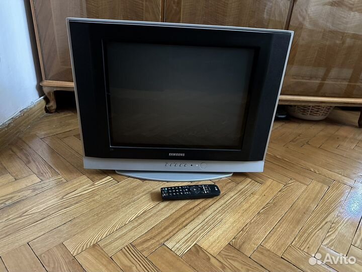 Телевизор samsung