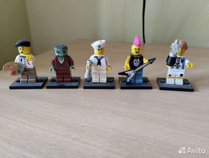 Lego минифигурки серии 2-9,11