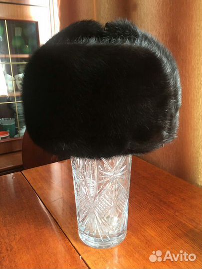 Продам новую норковую мужскую шапку
