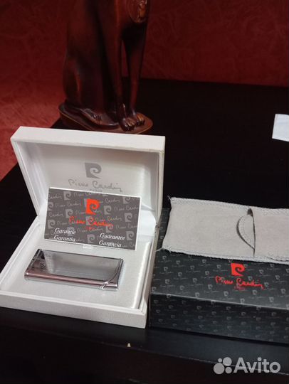 Зажигалка pierre cardin