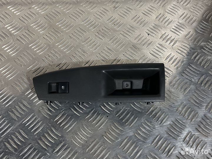 Кнопка стеклоподъемника задний chevrolet cruze