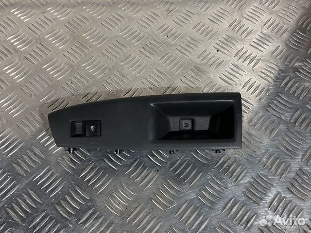 Кнопка стеклоподъемника задний chevrolet cruze
