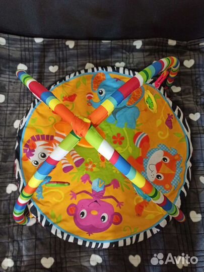 Развивающий игровой коврик