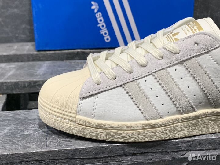 Adidas Superstar