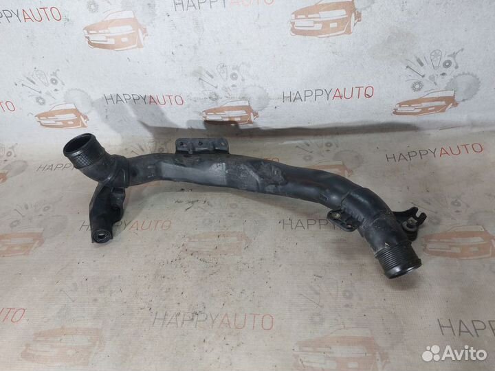 Патрубок интеркулера VW Tiguan 1