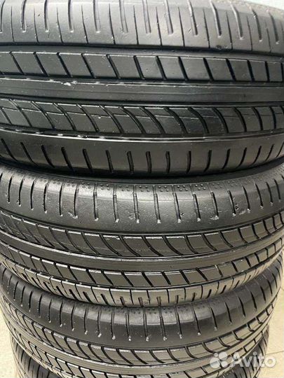 Yokohama BluEarth AE50 215/65 R17 99V