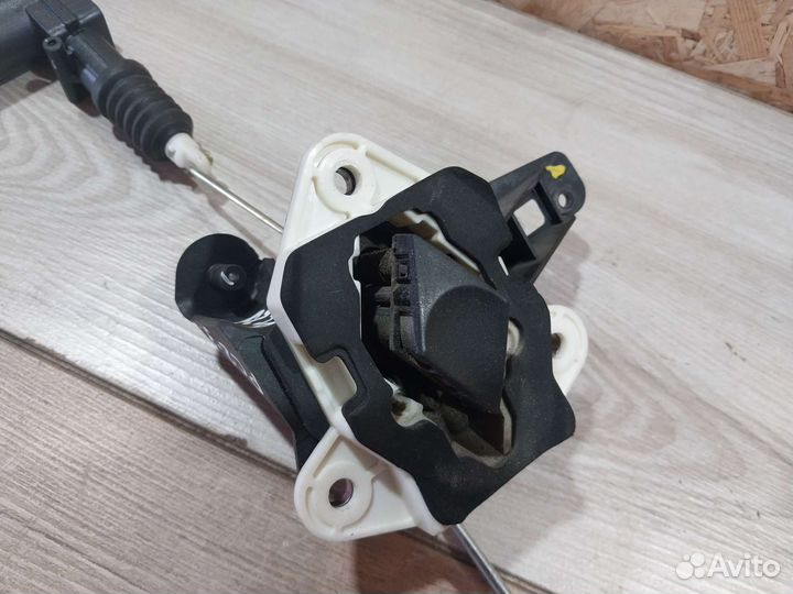 Замок багажника Renault Symbol 2 2008-2012