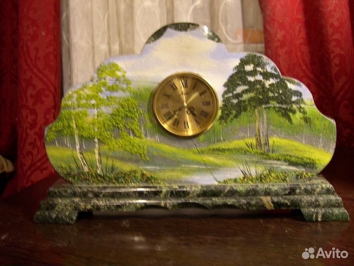 Часы настольные каменные