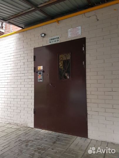 Дверь входная подъездная