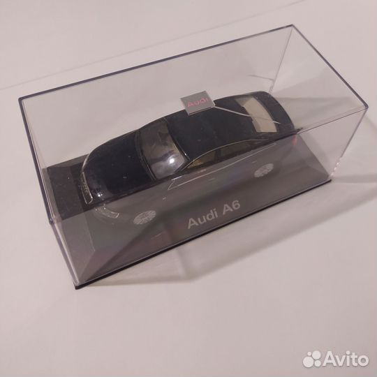 Модель Audi A6 C6 1:43 Minichamps