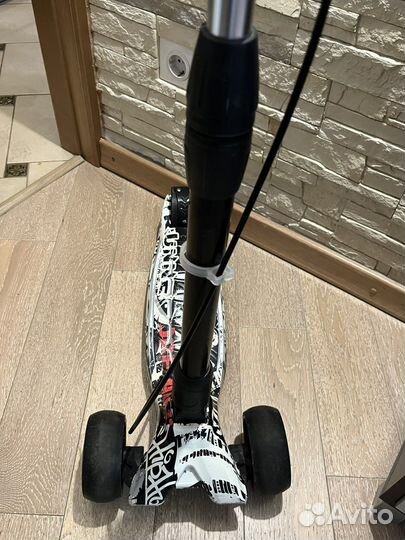 Складной трехколесный самокат Scooter Maxi
