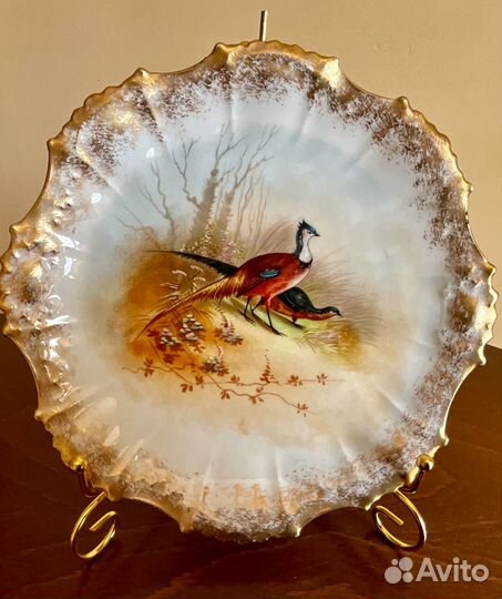 Фарфоровая тарелка. Цена за одну. Франция