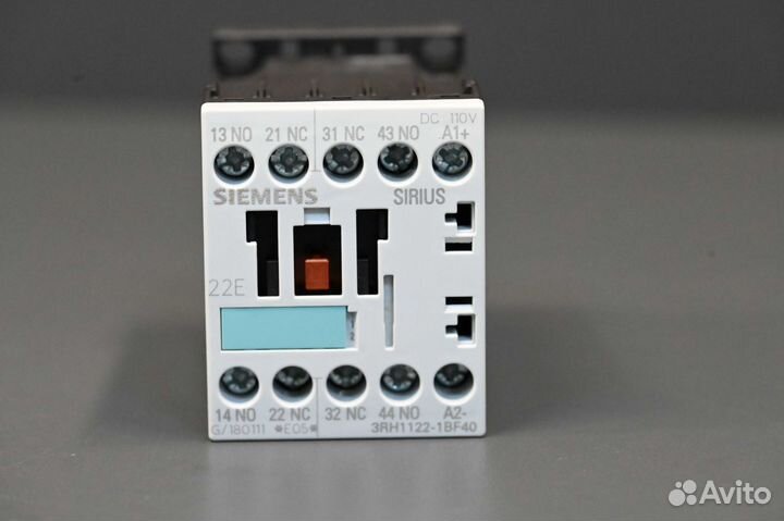 Siemens 3RH1122-1BF40 новые, 2 шт