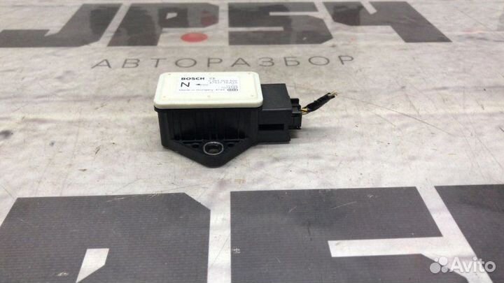 Датчик ускорения Nissan Teana J32 VQ25DE 2010