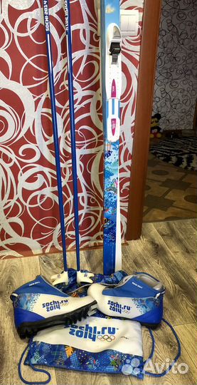 Лыжы взрослые с ботинками комплект