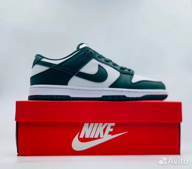 Кроссовки Nike SB Dunk Low Michigan State Green