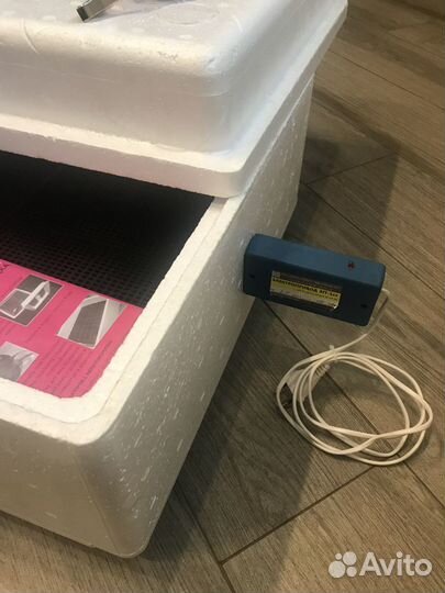 Инкубатор 63 яйца 220/12В автомат поворот