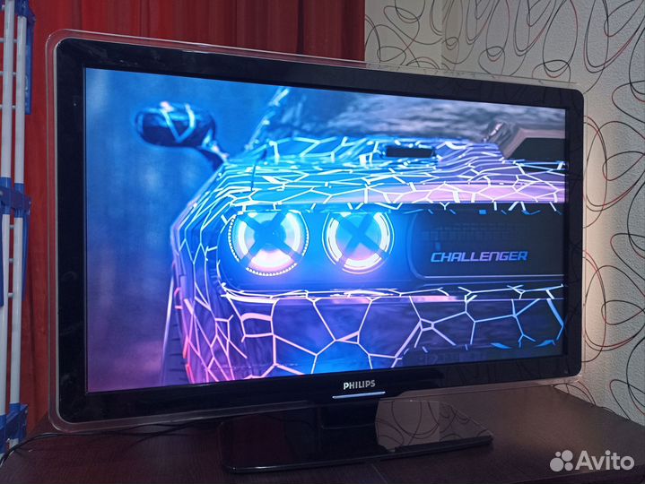 ЖК телевизор Philips 37 дюймов