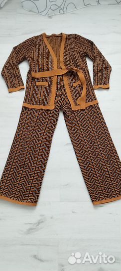 Костюм трикотажный