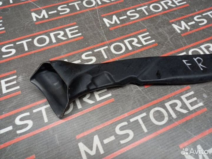 Водосток передний правый Mercedes-Benz S-Class