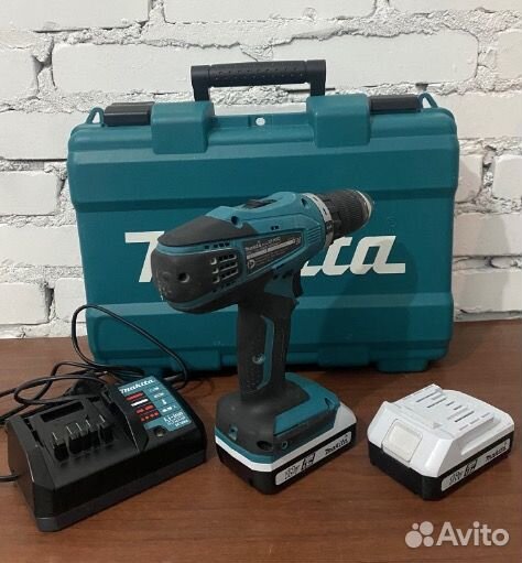 Аккумуляторная дрель-шуруповерт Makita DF457D