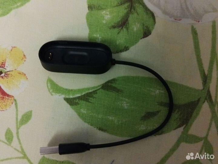 Зарядка для mi band 4