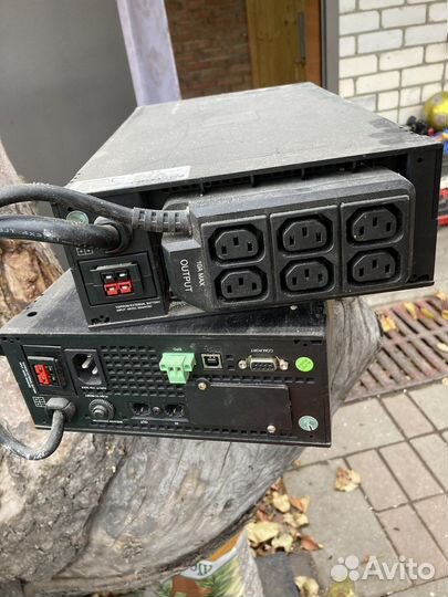 Источник бесперебойного питания