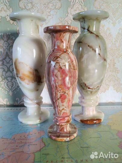 Ваза из оникса