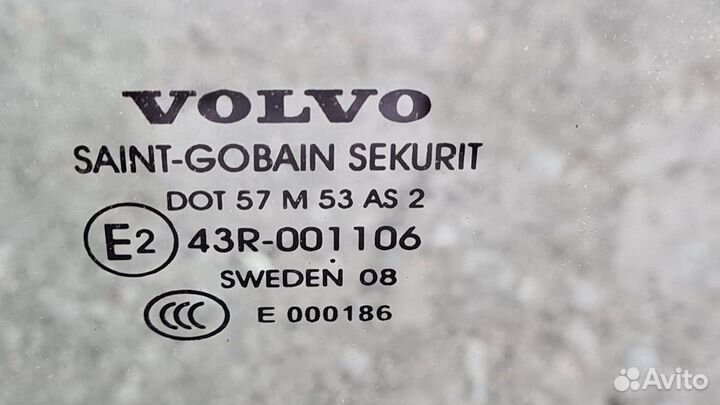 Стекло передней левой двери Вольво V-50
