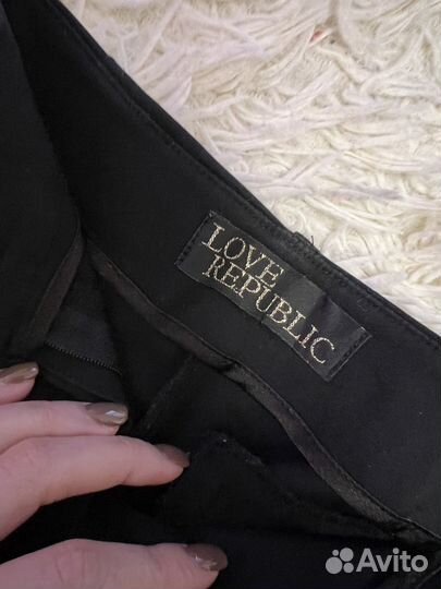 Черные шорты классика Love republic