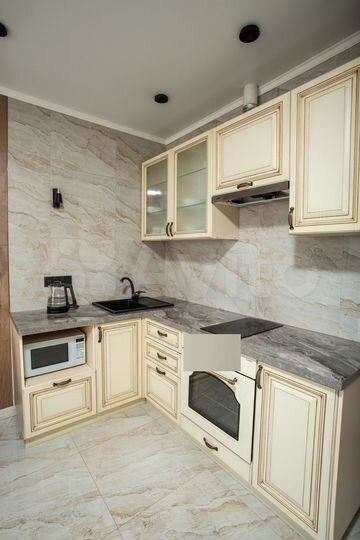 2-к. квартира, 50 м², 16/16 эт.