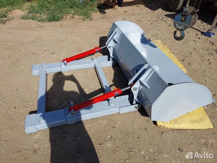 Ковш на вилочный погрузчик 1,75м