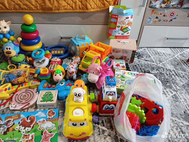 Развивающие игрушки для малышей