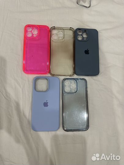 Чехлы на iPhone 13 pro