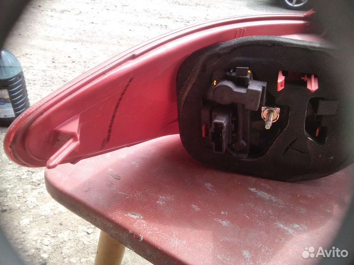 Задняя правая фара