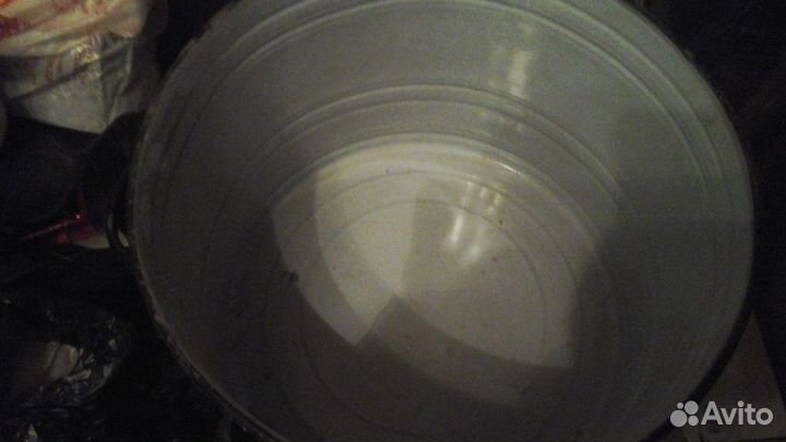 Продаю кастрюлю