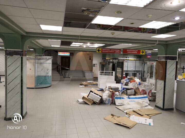 Помещение свободного назначения, 885.9 м²