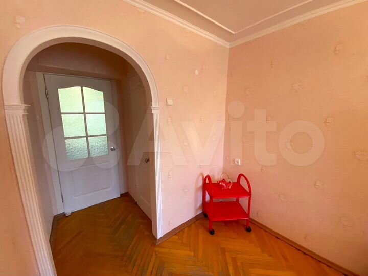 2-к. квартира, 47 м², 4/5 эт.