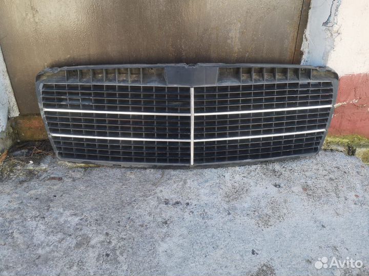 Решетка радиатора на mercedes w 210