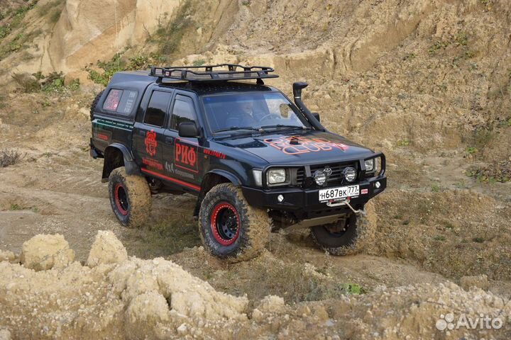 Бампер риф силовой перед Toyota Hilux 2012-2014