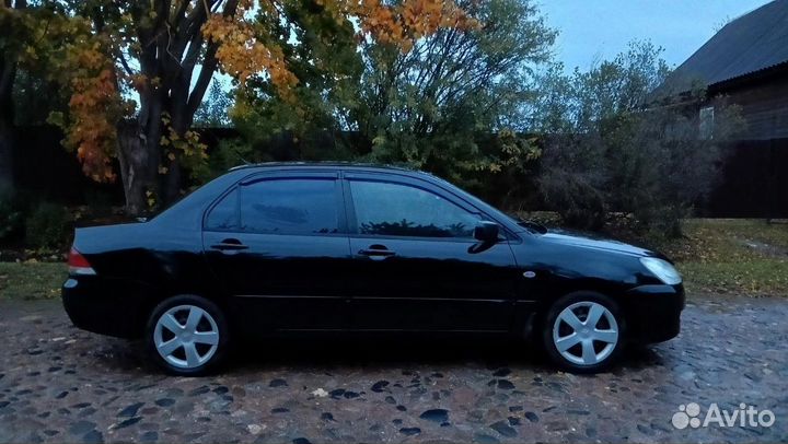 Mitsubishi Lancer 1.6 МТ, 2005, 260 000 км
