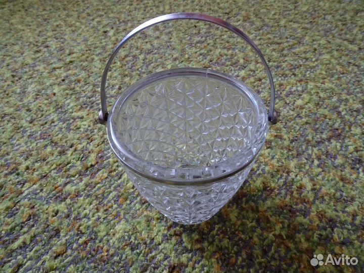 Ваза и пепельница