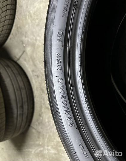 Bridgestone Potenza S001 225/45 R18 95Y