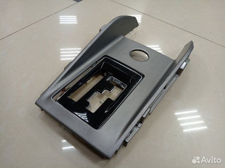 Консоль центральная Mitsubishi Outlander Sport GA