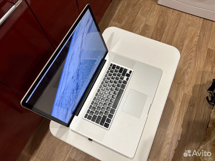 Apple MacBook Pro 17