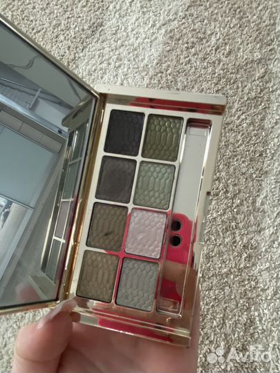 Тени для век chanel