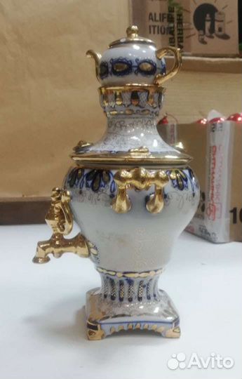 Сувенирный самовар шкатулка Гжель