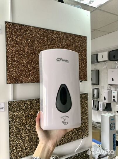 Сенсорный дозатор для антисептика/мыла