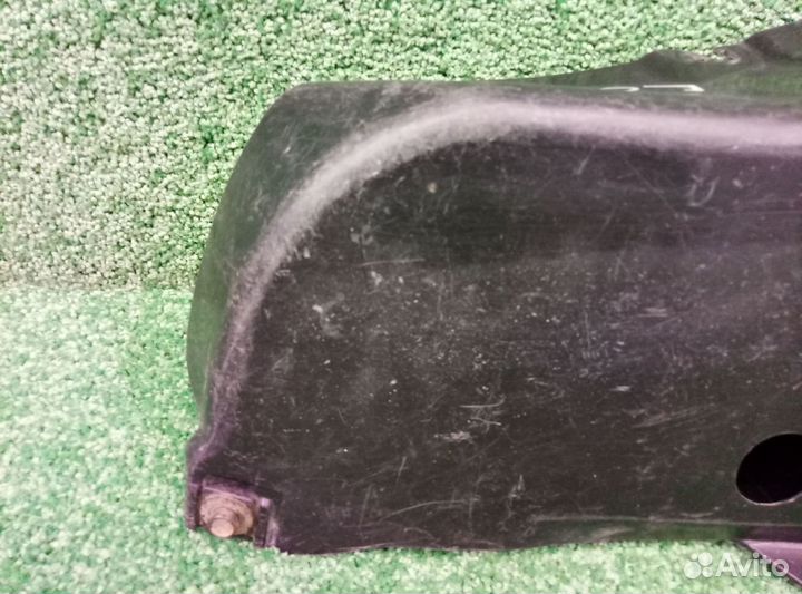 Защита заднего бампера правая для Toyota Land Crui