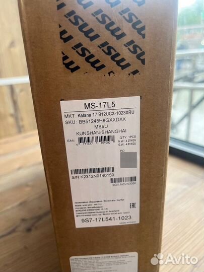 Игровой ноутбук Msi Katana 17 (B12UCX-1023XRU)